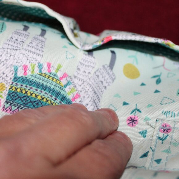 Hobby Gift Exclusive Craft Bag featuring a vibrant llama pattern - Picture 8 of 9